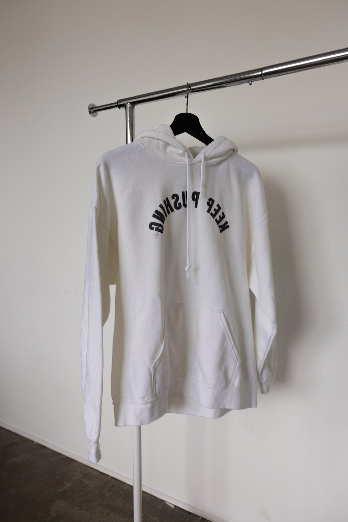 "Keep Pushing" | Mirror Motivations™ Unisex Hoodie - White